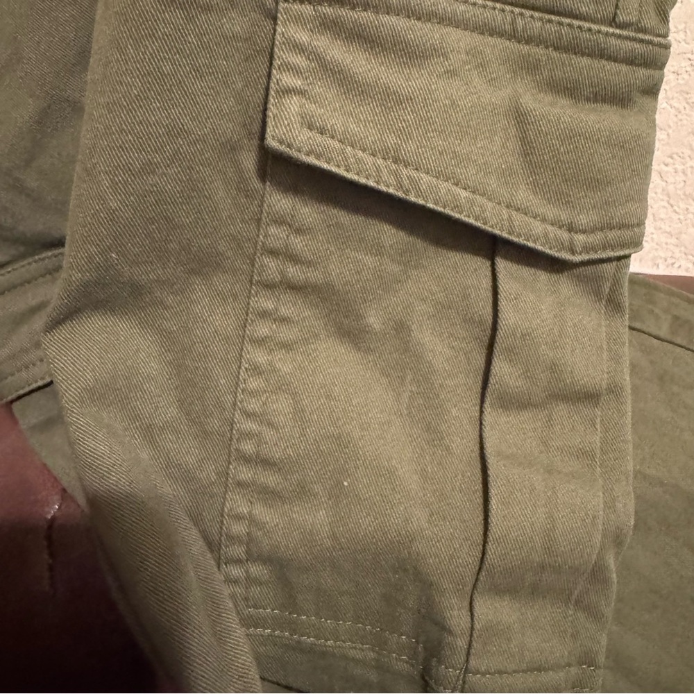 EUC Lepunuo Cargo Pants - Picture 8 of 11